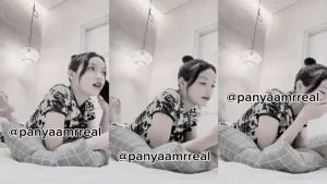 Adek Cantik Toket Gede Colmek Pakai Dildo