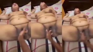 Hijab Chubby Suka Masukin Keanal