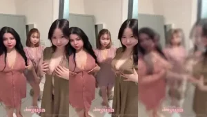 Miss Breewales Dea Imyujia Mandi Bareng Bugil